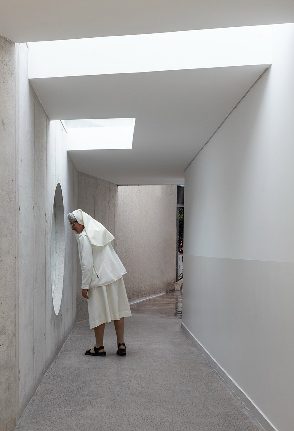 Arts Building Cardinal Spellman Salesian Bilingual School by STUDIO BLUR