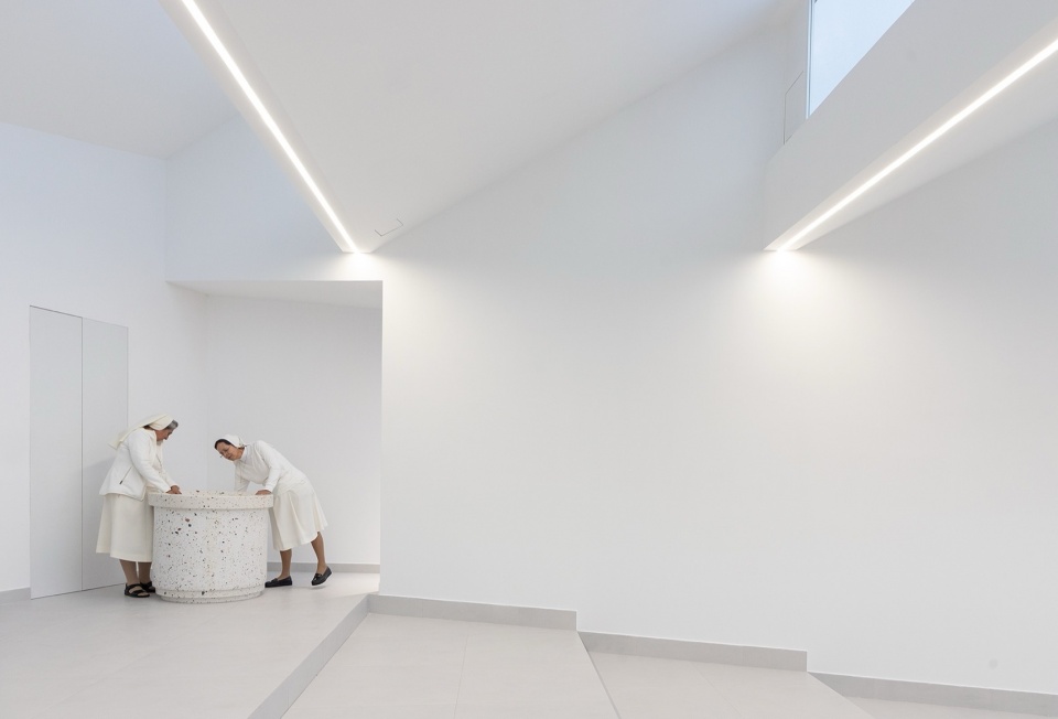 Arts Building Cardinal Spellman Salesian Bilingual School by STUDIO BLUR