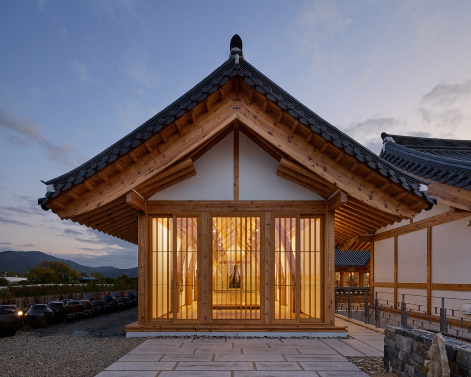 House for Rejuvenation by JK AR 拷贝
