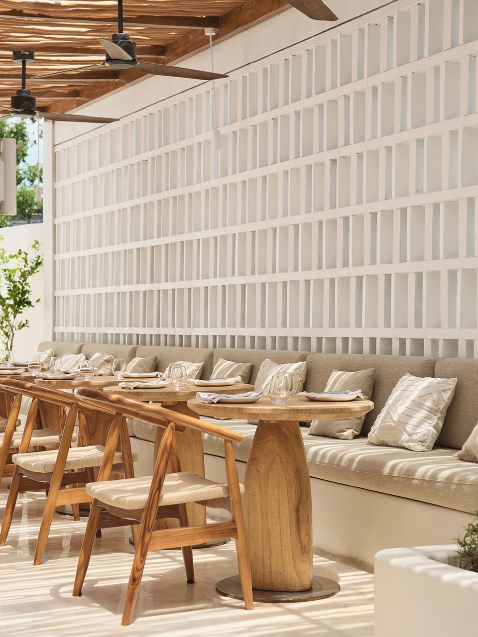 avli restaurant by da bureau