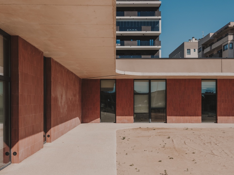 elche neurodevelopment institute phase 1 by arn architects