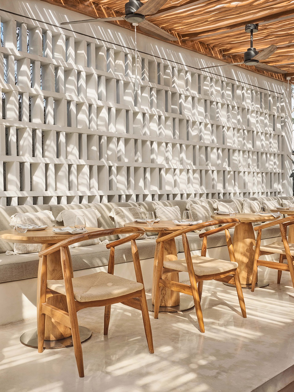 avli restaurant by da bureau