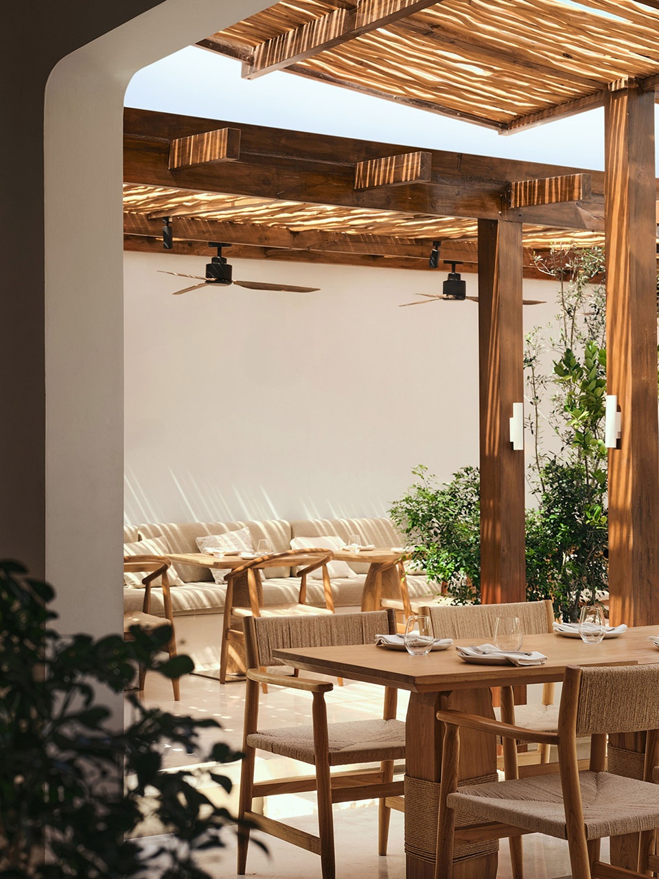avli restaurant by da bureau