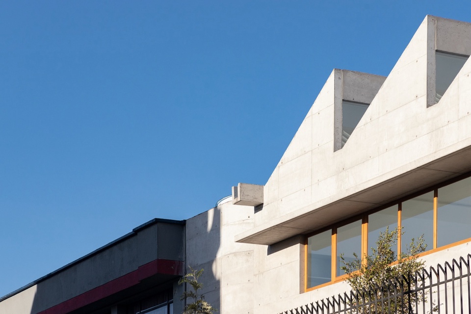 Arts Building Cardinal Spellman Salesian Bilingual School by STUDIO BLUR