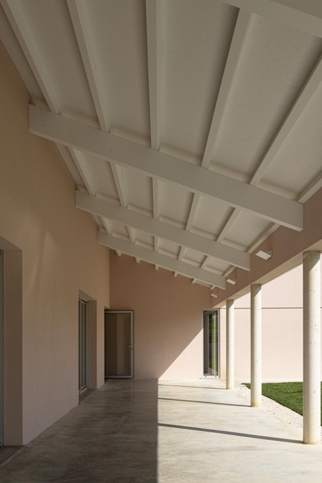 casa do alpendre by vasco burnay arquitectura