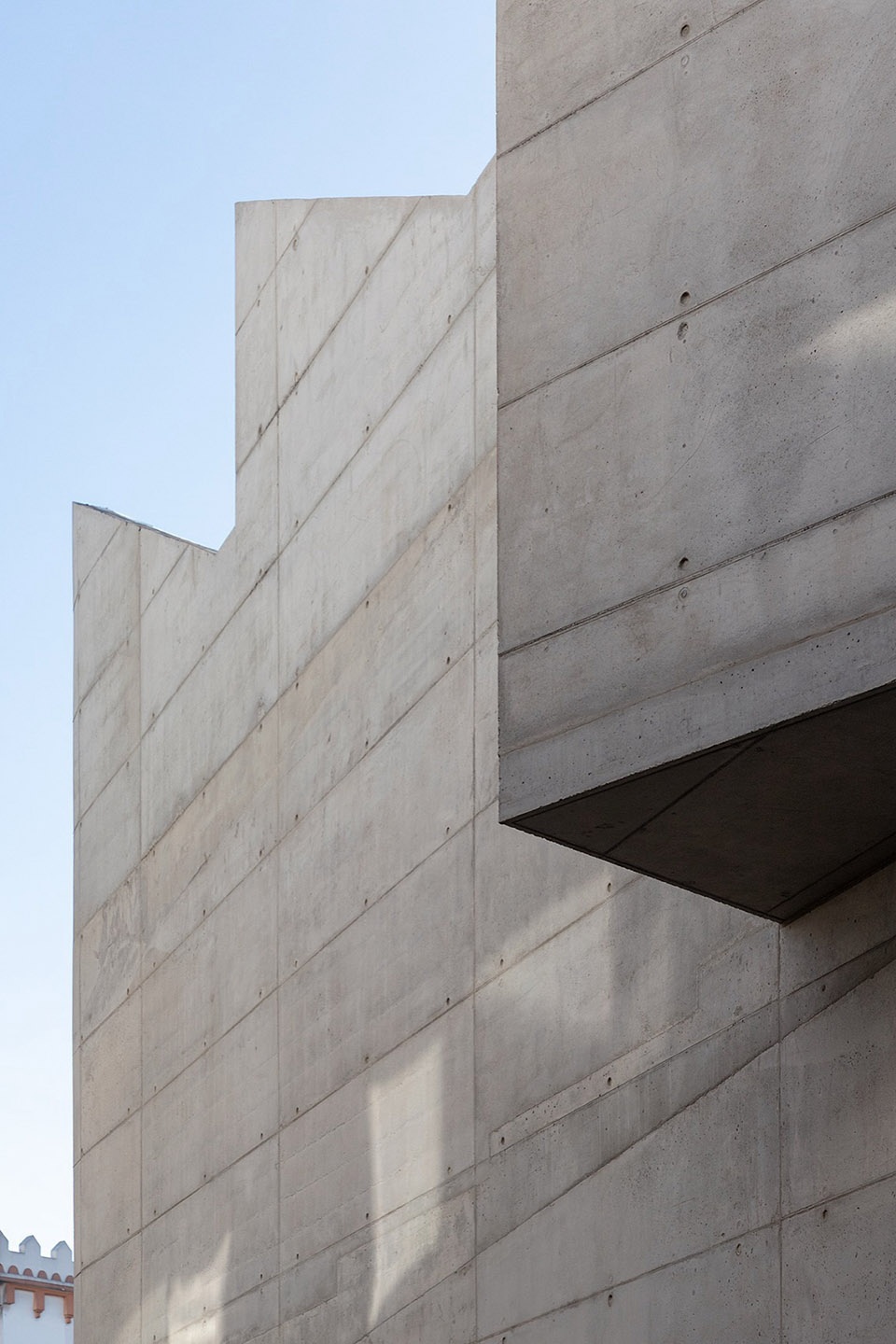 Arts Building Cardinal Spellman Salesian Bilingual School by STUDIO BLUR