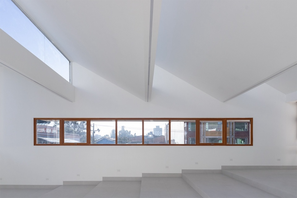 Arts Building Cardinal Spellman Salesian Bilingual School by STUDIO BLUR