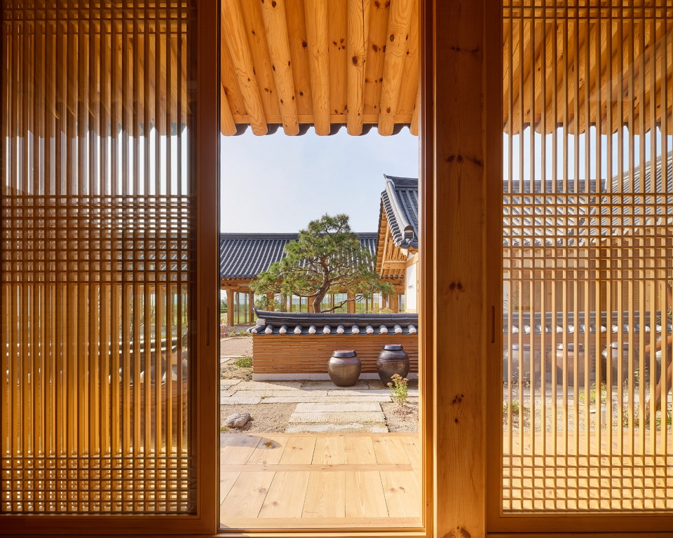 House for Rejuvenation by JK AR 拷贝