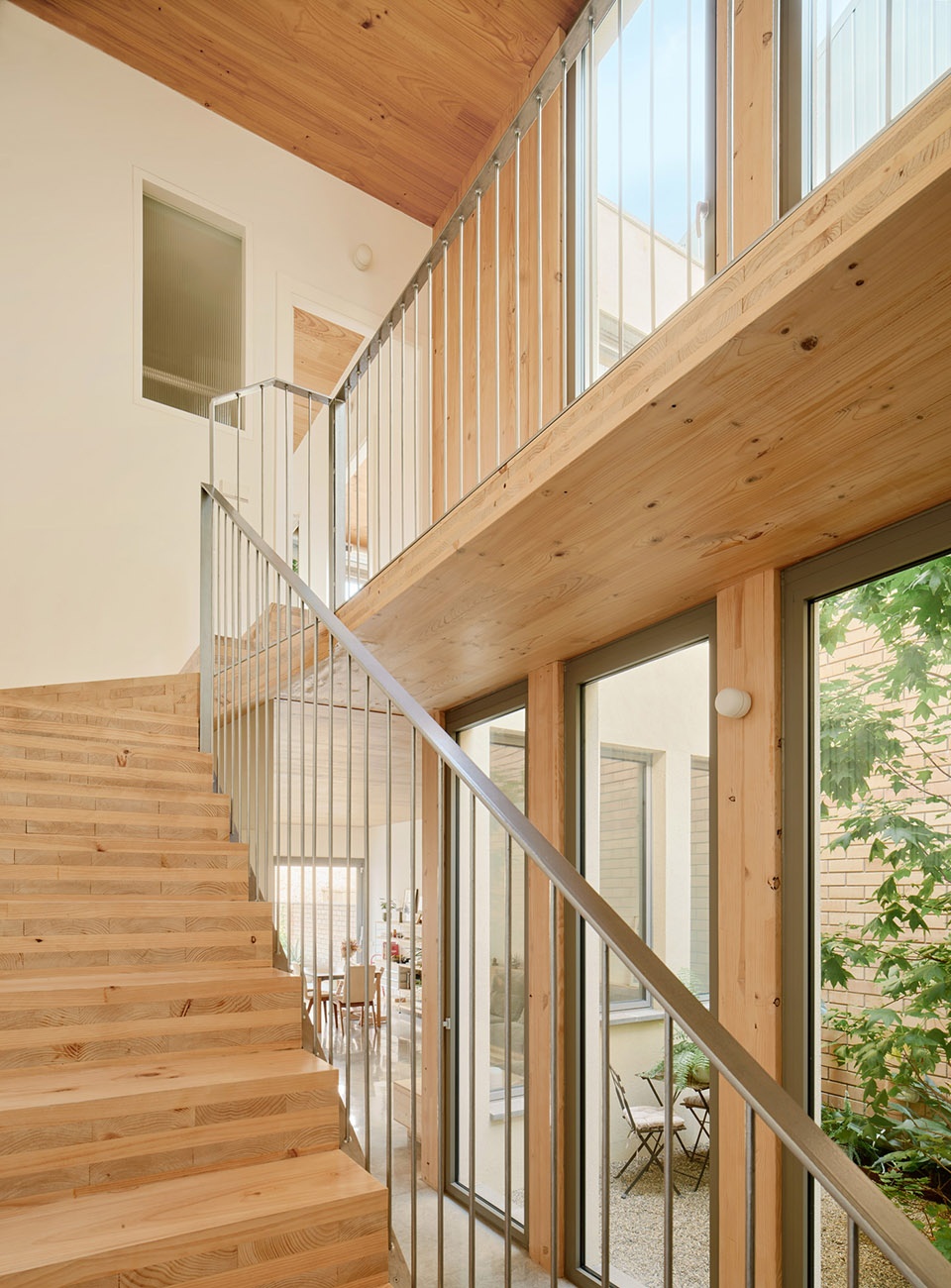 117bof a house to live around a tree by vallribera noray arquitectes