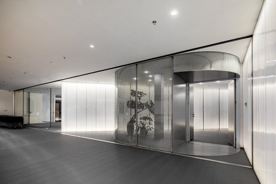MORE Office Renovation by TAOA