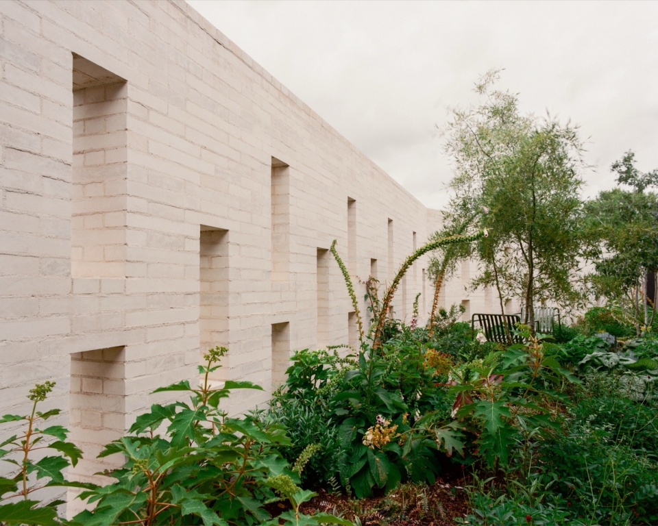 St Raphael s at Mayfield by Adam Richards Architects