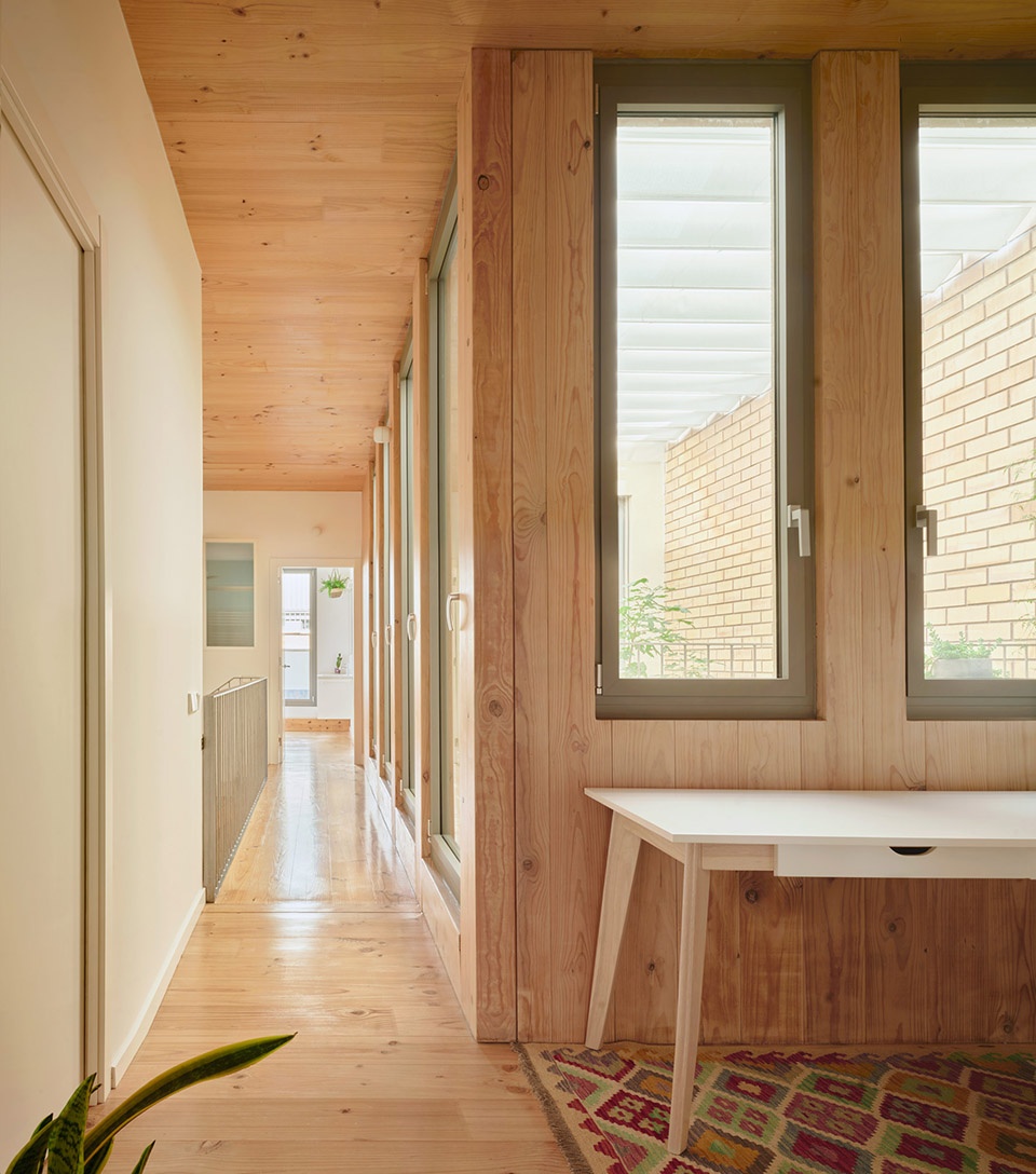 117bof a house to live around a tree by vallribera noray arquitectes