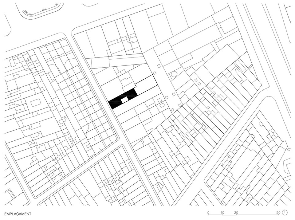 117bof a house to live around a tree by vallribera noray arquitectes