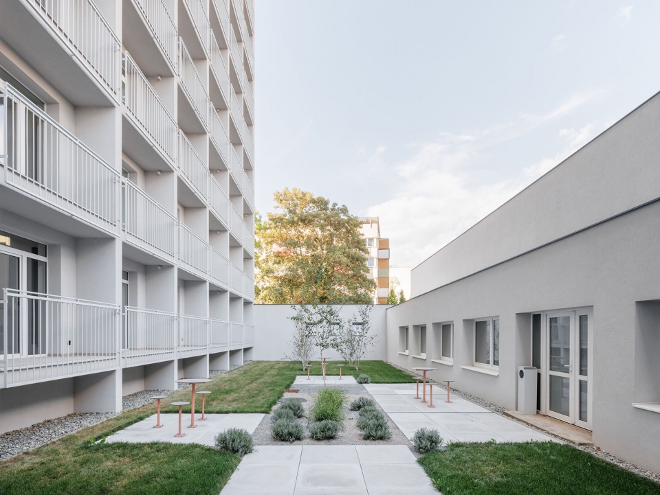 atrium architekti kosmalt matej hakar 02 拷贝
