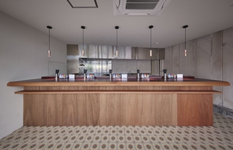 青空居酒屋，日本 / Souta Yoriki Design Office
