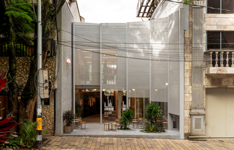 缝隙中的商店，哥伦比亚 / Studio Cadena