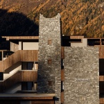 Ruoshui Mountain Residence, Siguniang Mountain by Much Modest Collect Design