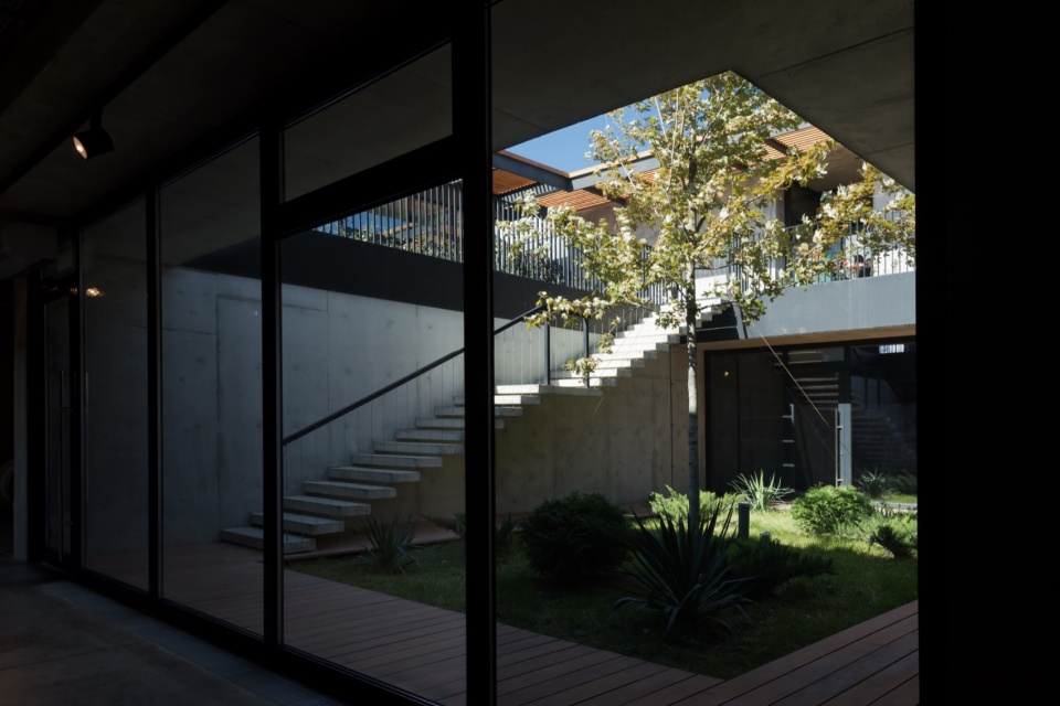 gai kodzor winery by kleinewelt architekten