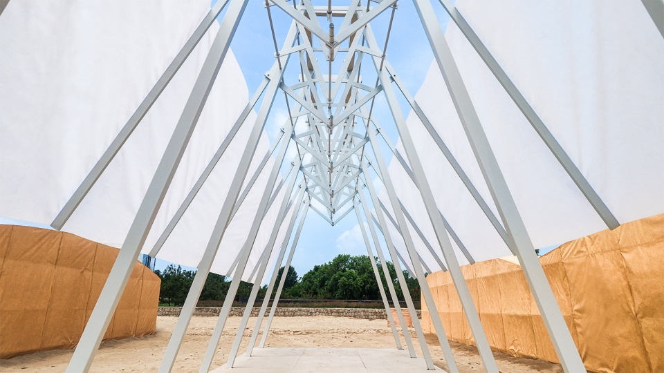 island creature installation by beats architects