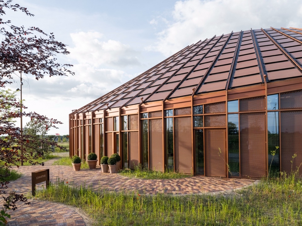 Dymak HQ by BIG