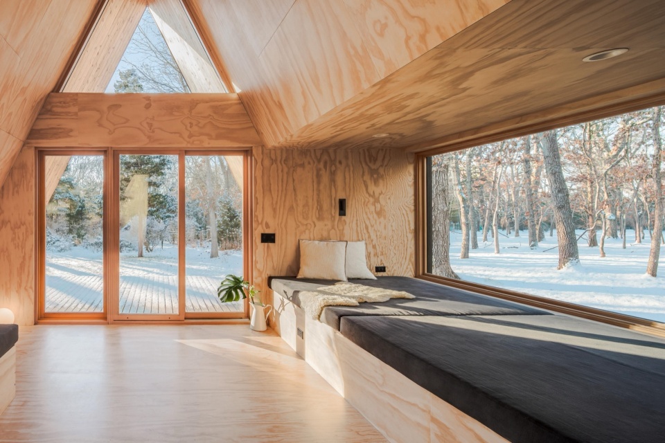 Woods Retreat by BE Design