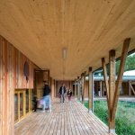 带宿舍的休闲中心，法国 / Atelier Quatre + r2k architectes