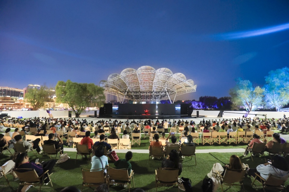 renovation of shell theatre central island performance venue by duts