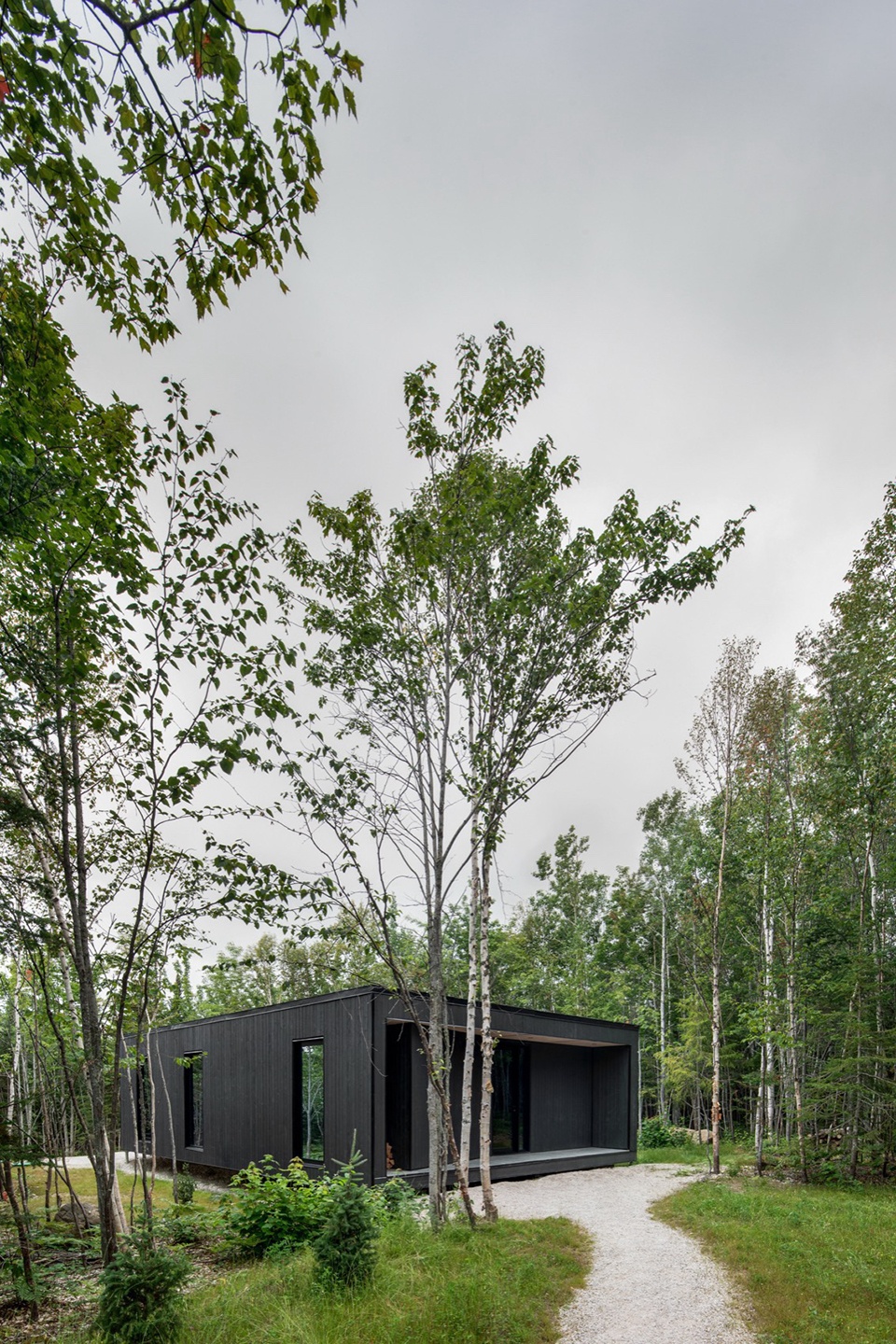 Forest Glamp by Bourgeois Lechasseur architects