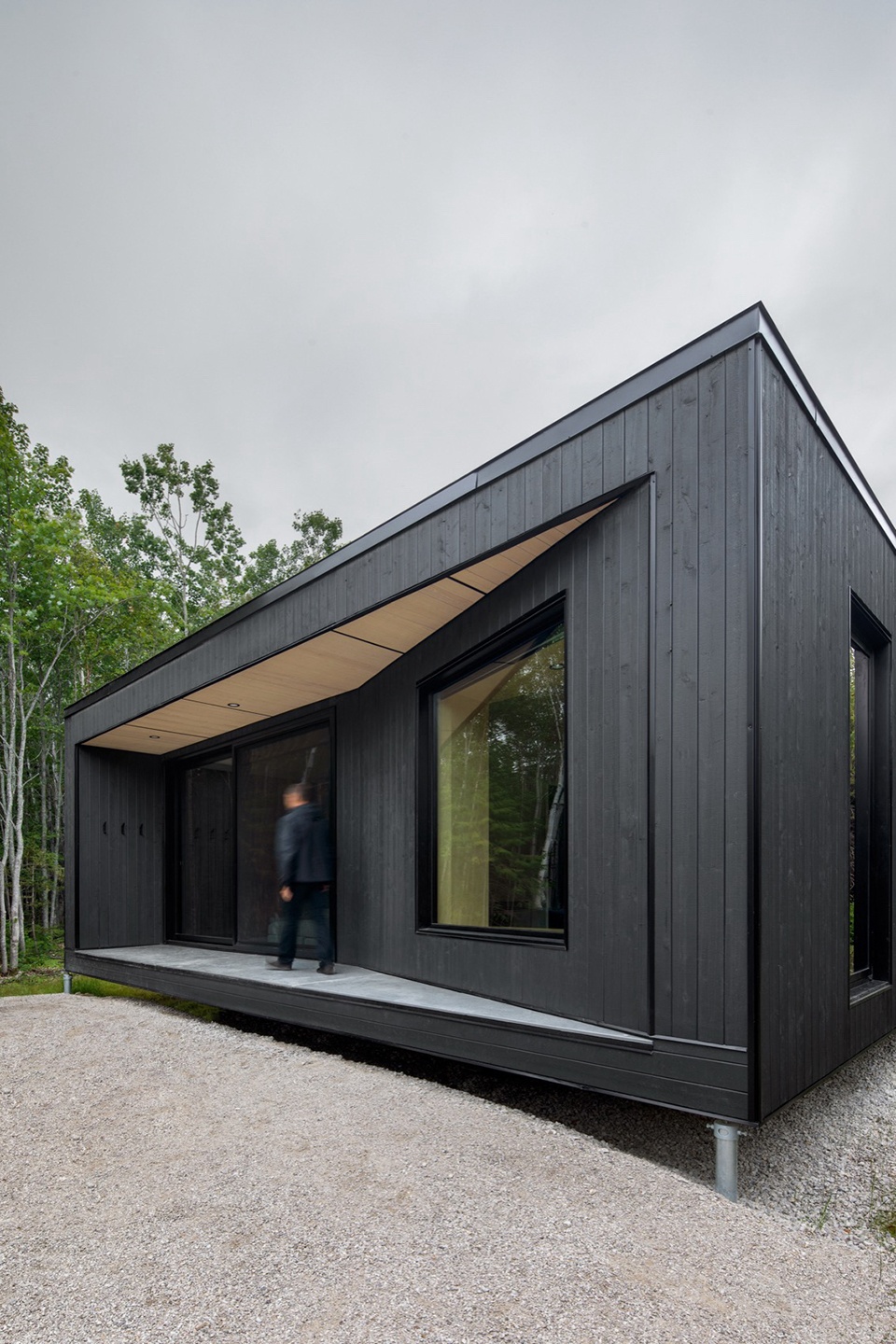 Forest Glamp by Bourgeois Lechasseur architects