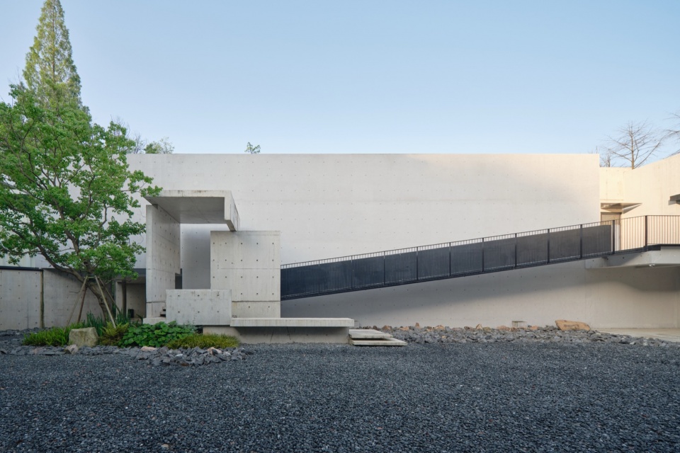 light box courtyard by hangzhou local architectural design studio