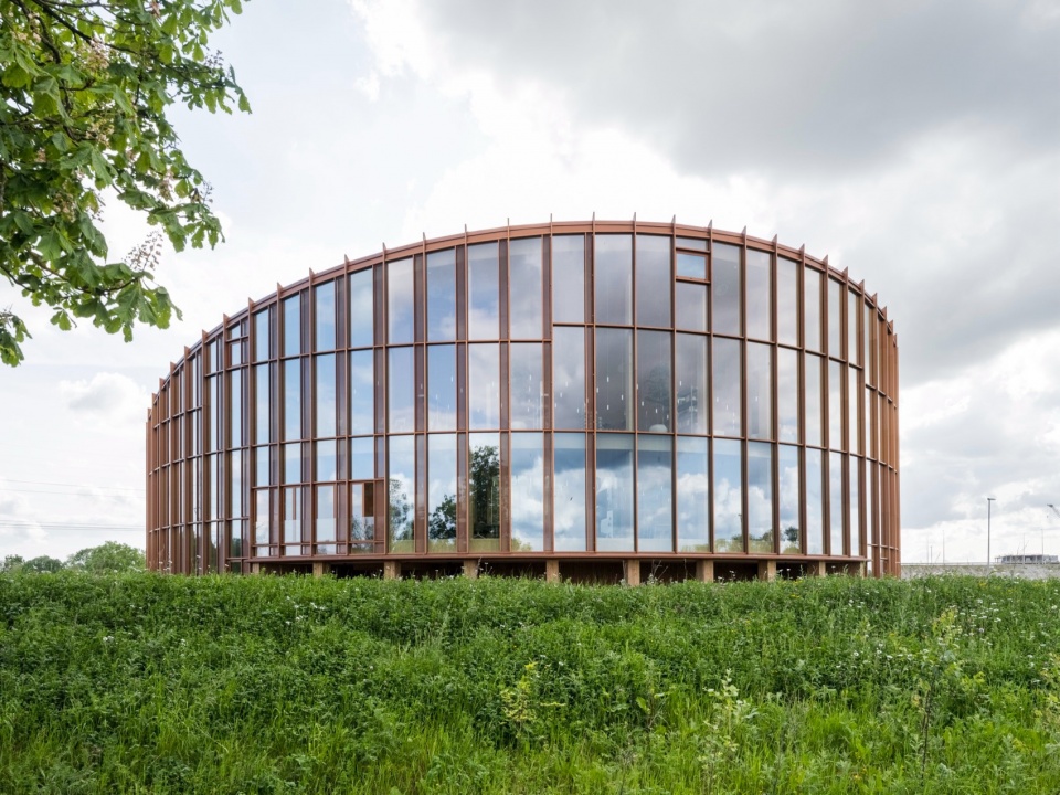 Dymak HQ by BIG