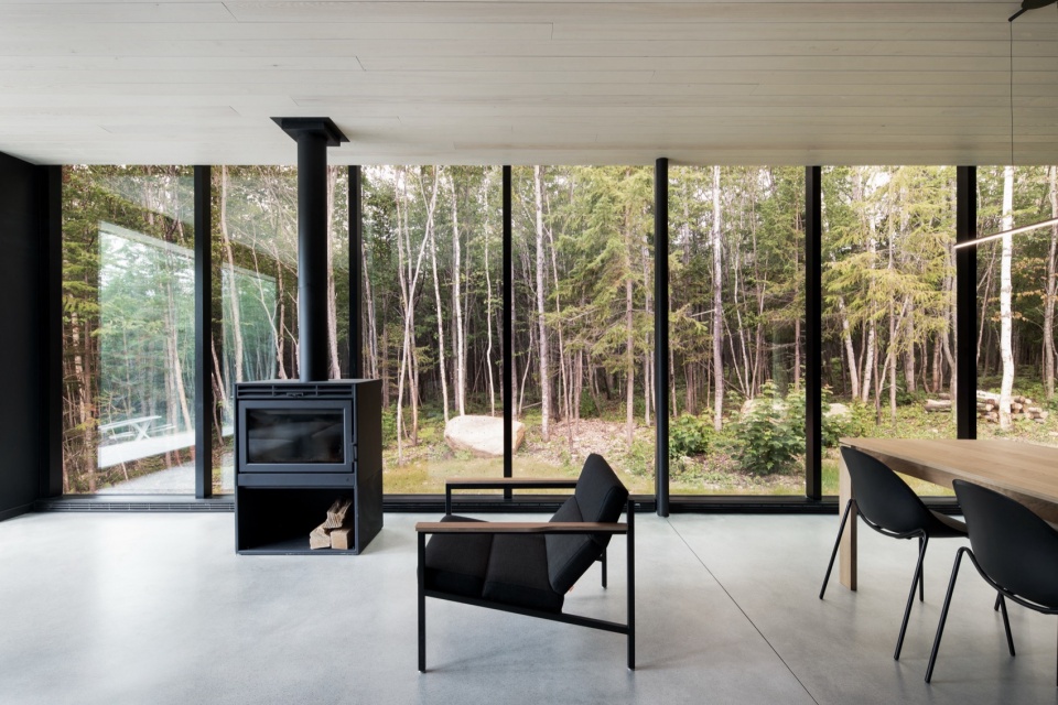 Forest Glamp by Bourgeois Lechasseur architects
