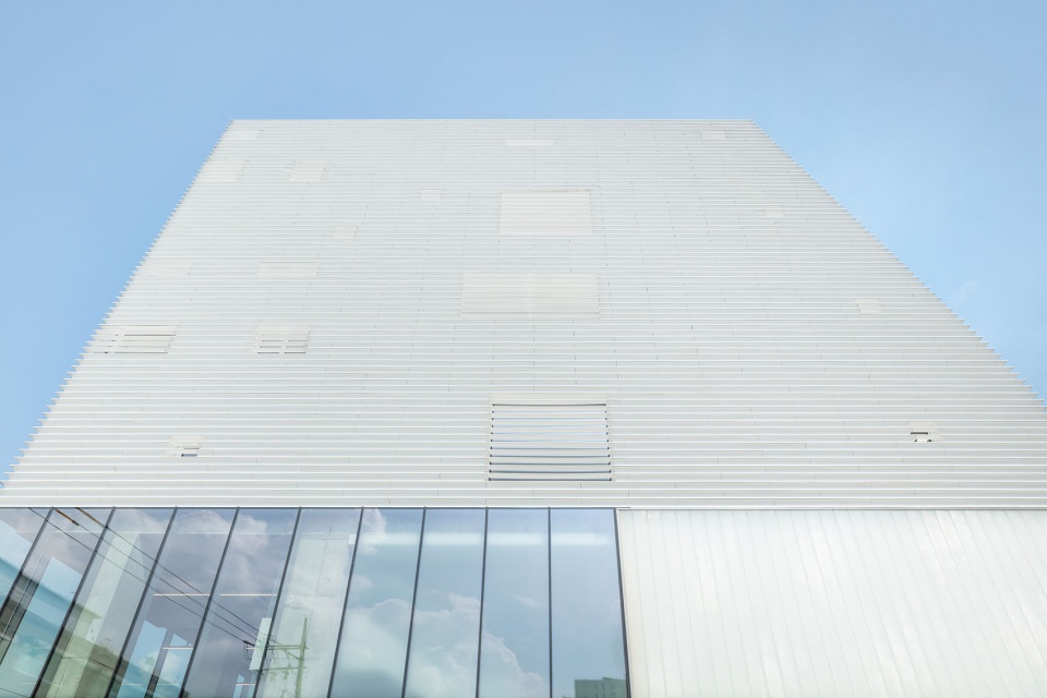 Hajeong Artplex by NOTNOT Architects