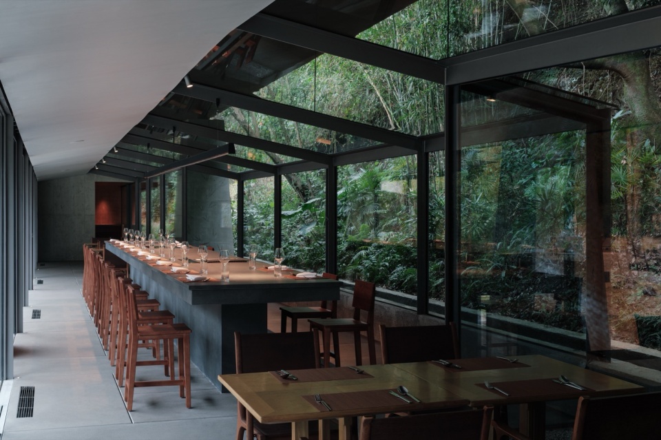 Stream Restaurant by Atelier Guo