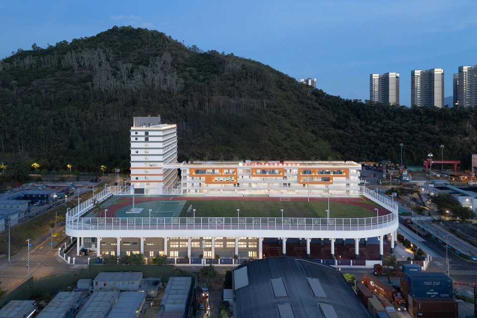 The Nanshan Affiliated School of Beijing Normal University High School Campus