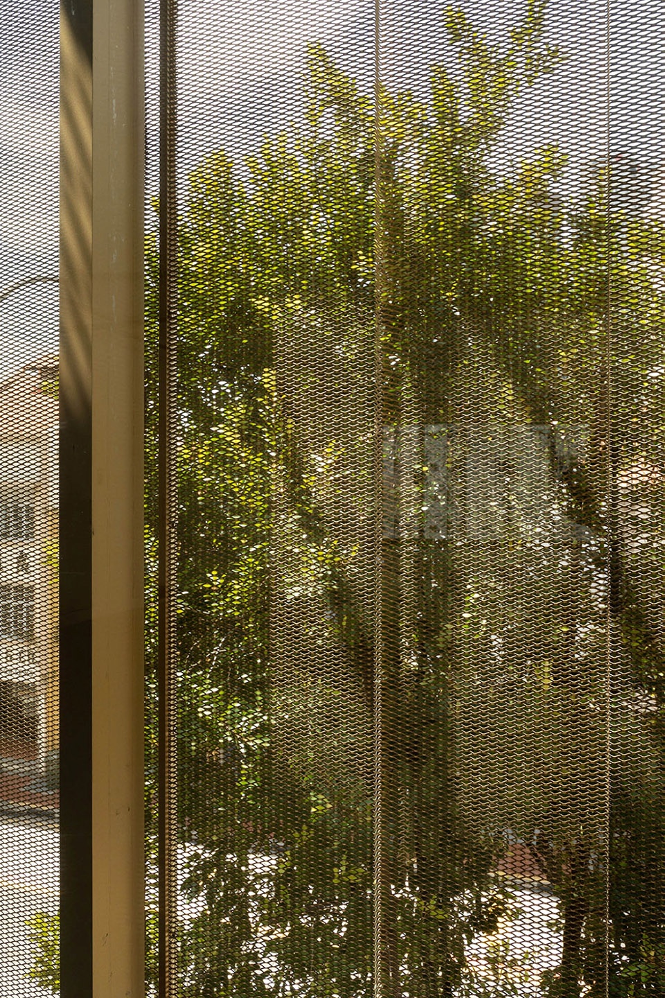 garden curtain wall by formwerkz architects
