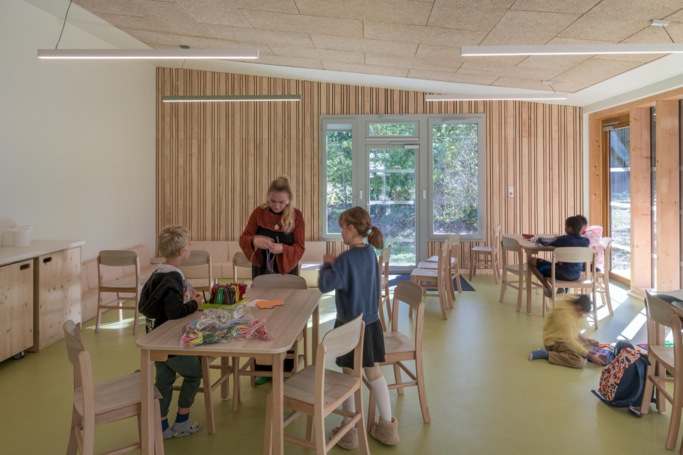 leisure centre with dormitory by atelier quatre r2k architectes