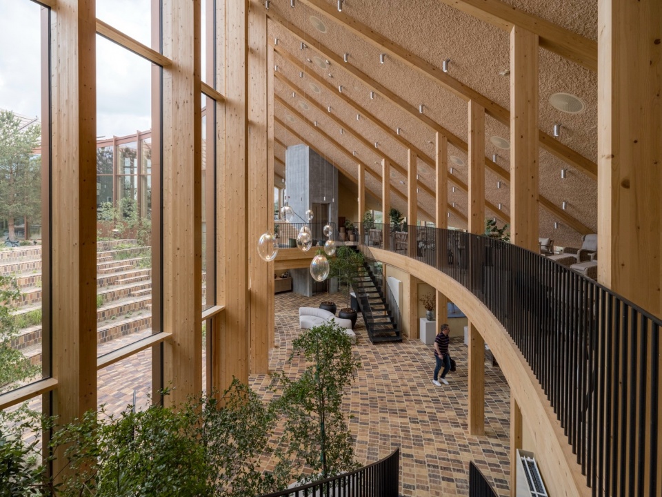 Dymak HQ by BIG