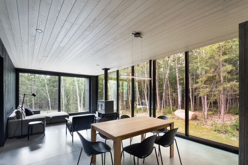 Forest Glamp by Bourgeois Lechasseur architects