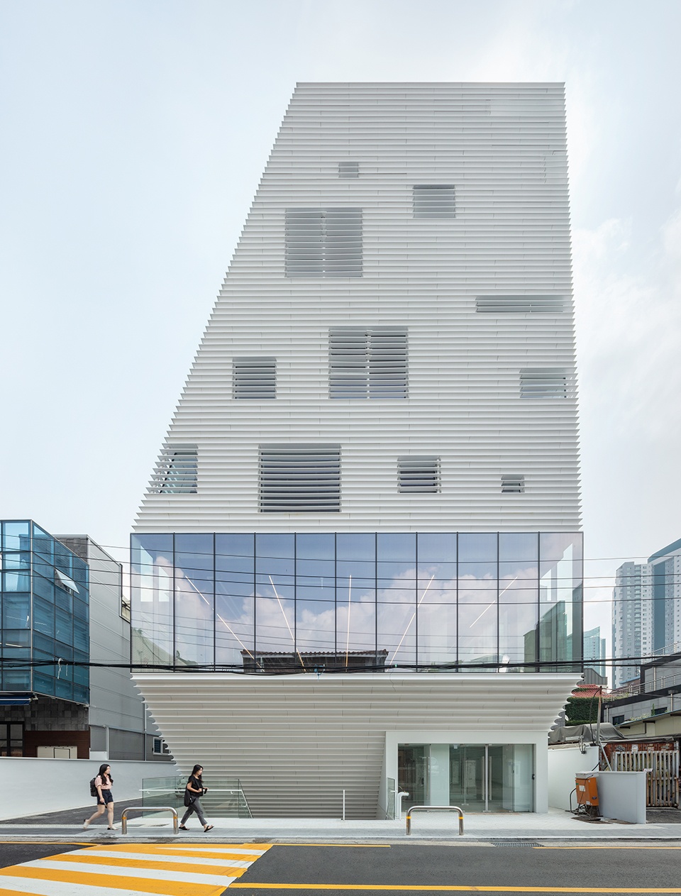 Hajeong Artplex by NOTNOT Architects