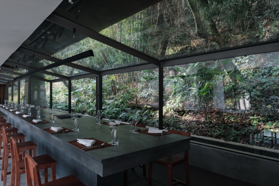Stream Restaurant by Atelier Guo
