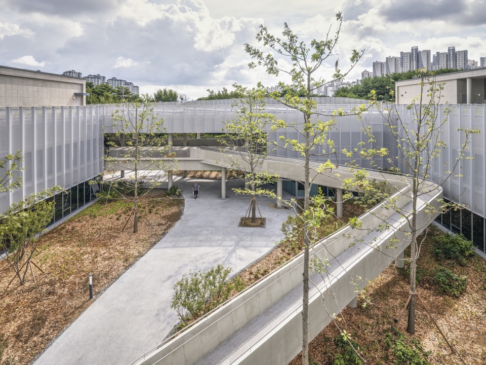 care and wellness center for the elderly and people with disabilities by sol89 woodrock architecs
