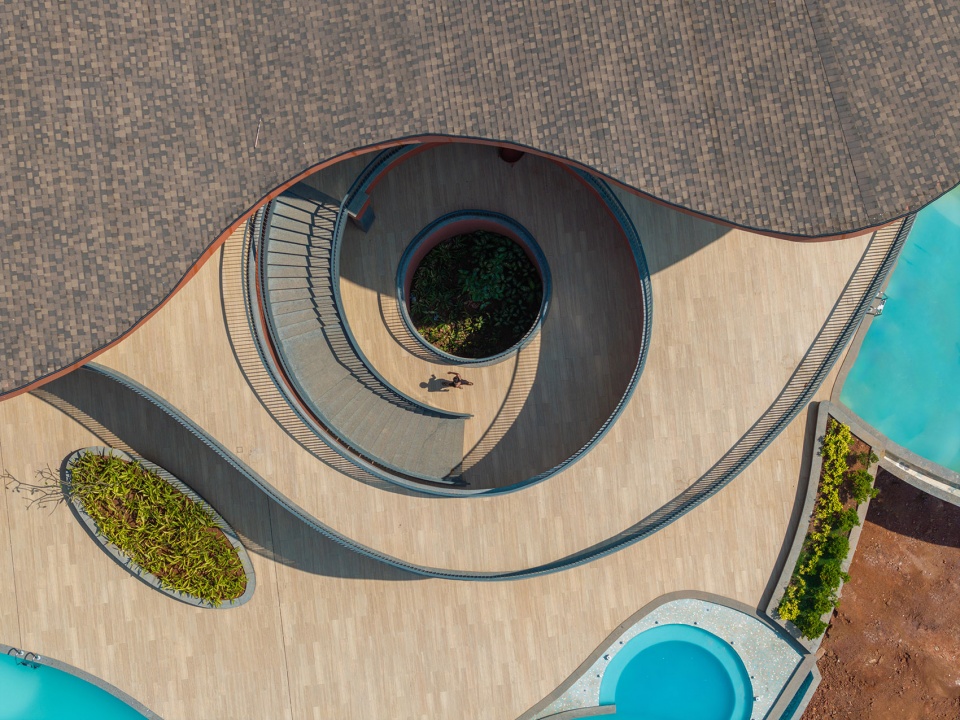 crest nine by sanjay puri architects