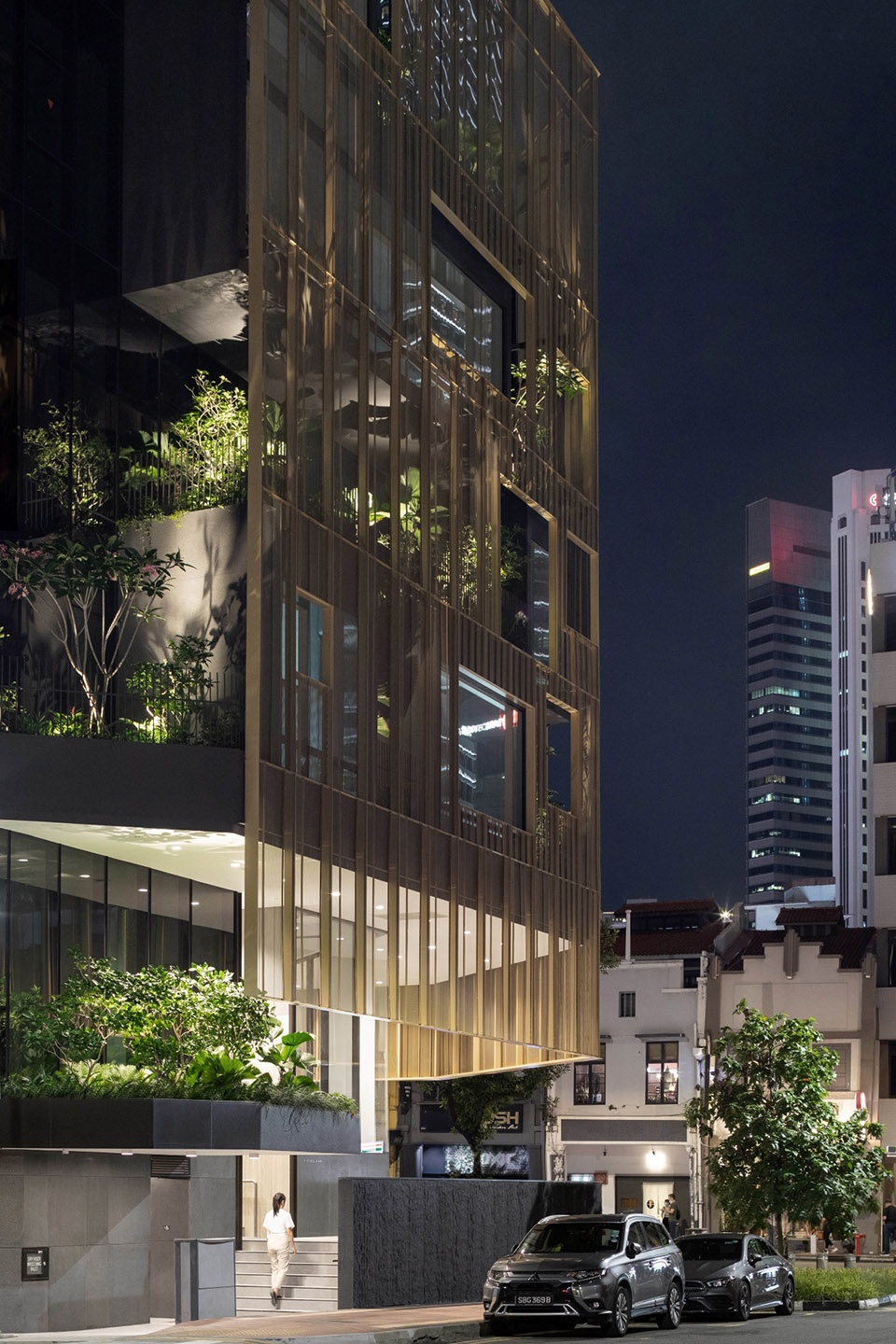 garden curtain wall by formwerkz architects