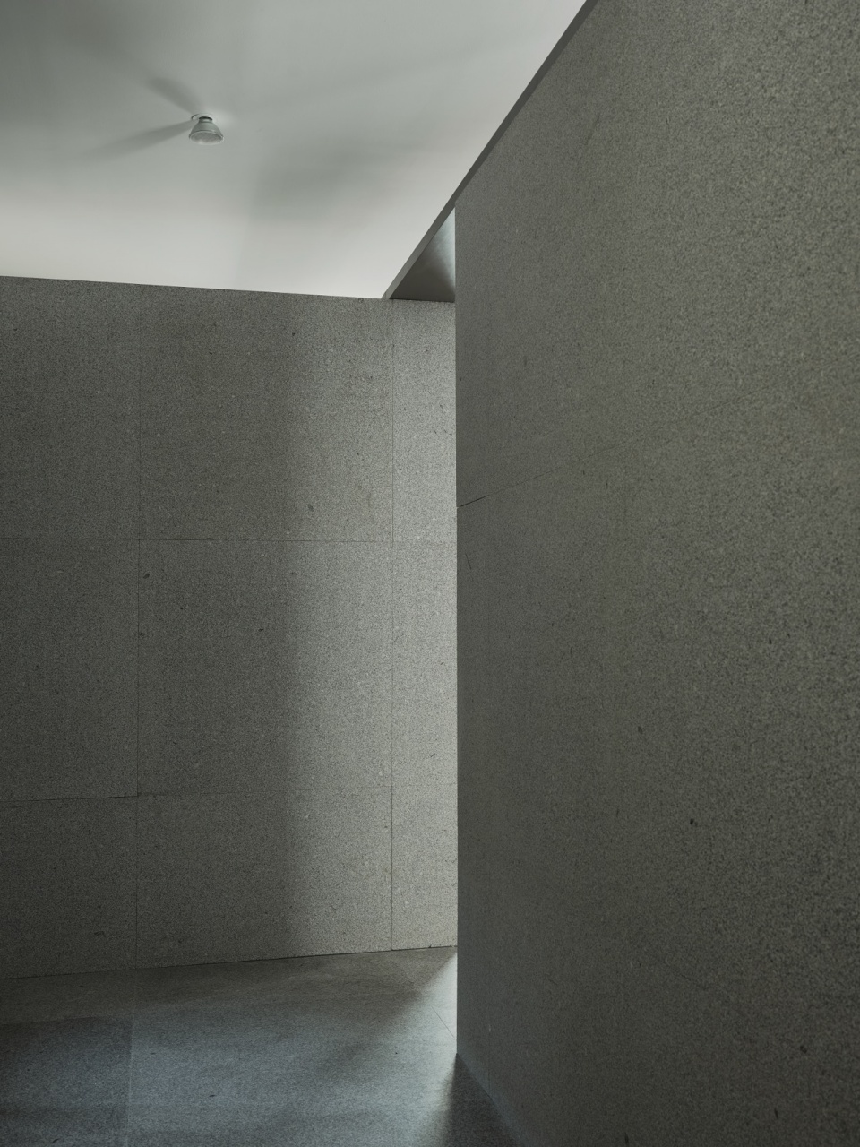 industrial changing rooms by ortega diago