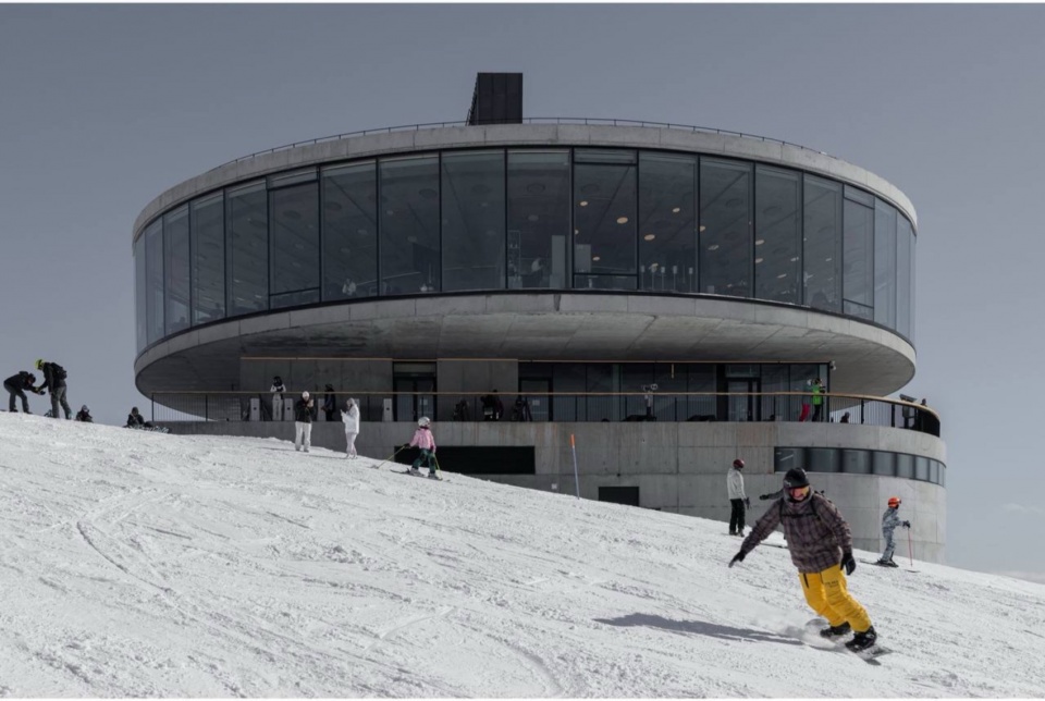 the plato restaurant by kleinewelt architekten aty