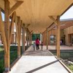 带宿舍的休闲中心，法国 / Atelier Quatre + r2k architectes