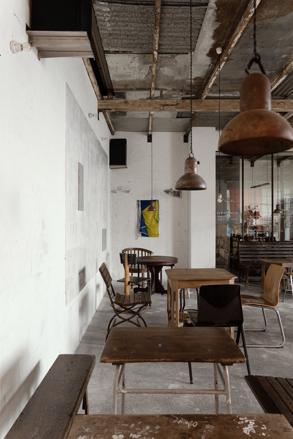 wujiaojia pub by DEVOLUTION