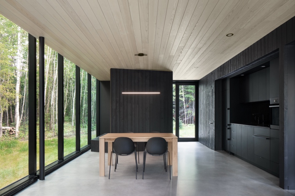 Forest Glamp by Bourgeois Lechasseur architects