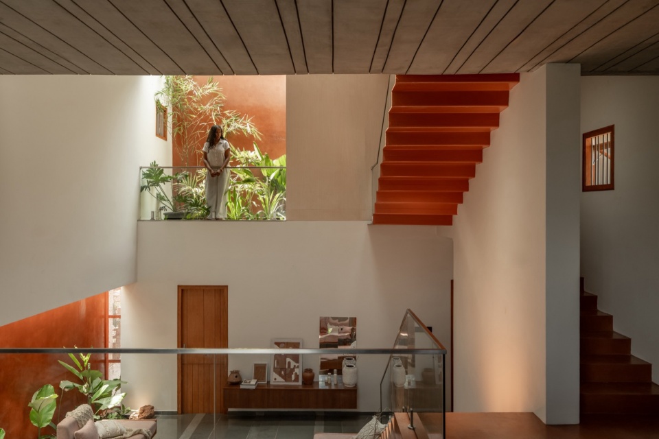 Splitscape Residence by SpaceDNA